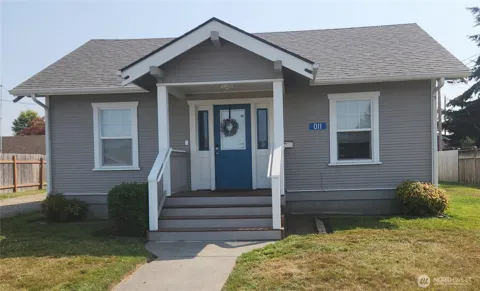 110 & 114 E Hazel Avenue