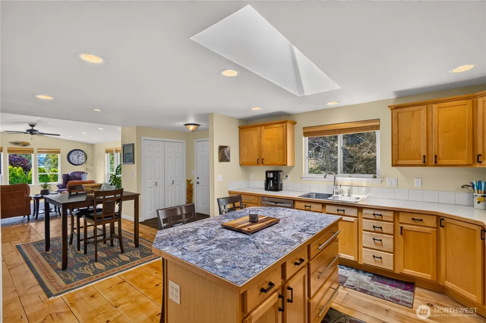 776 shelter bay Drive La Conner, WA 98257