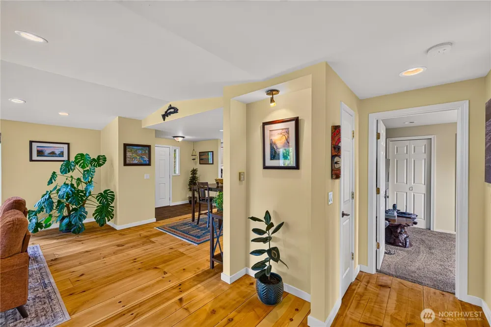 776 shelter bay Drive La Conner, WA 98257