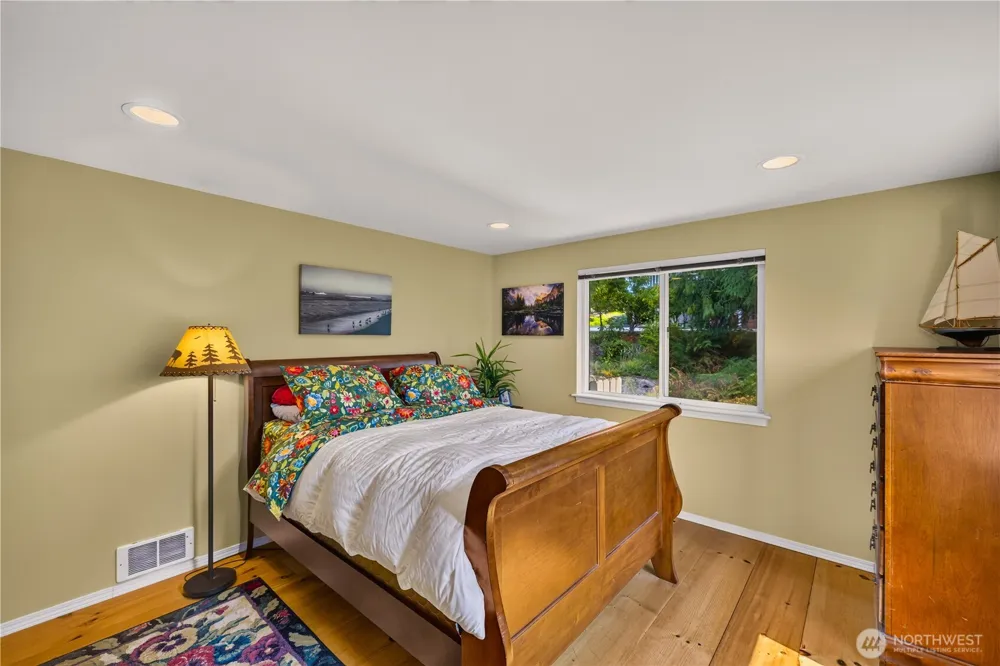 776 shelter bay Drive La Conner, WA 98257