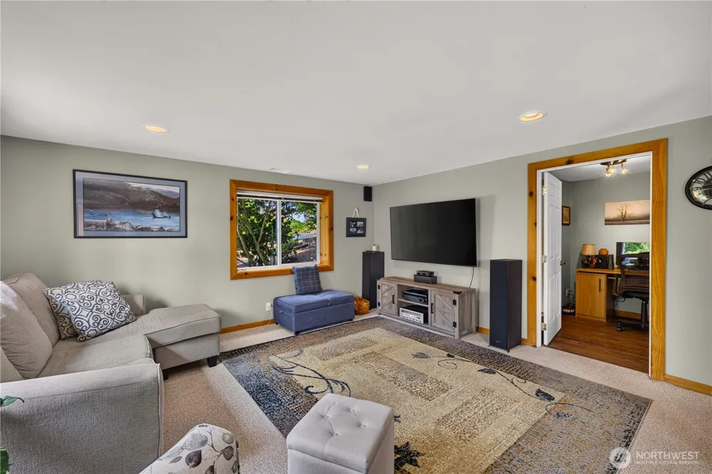 776 shelter bay Drive La Conner, WA 98257