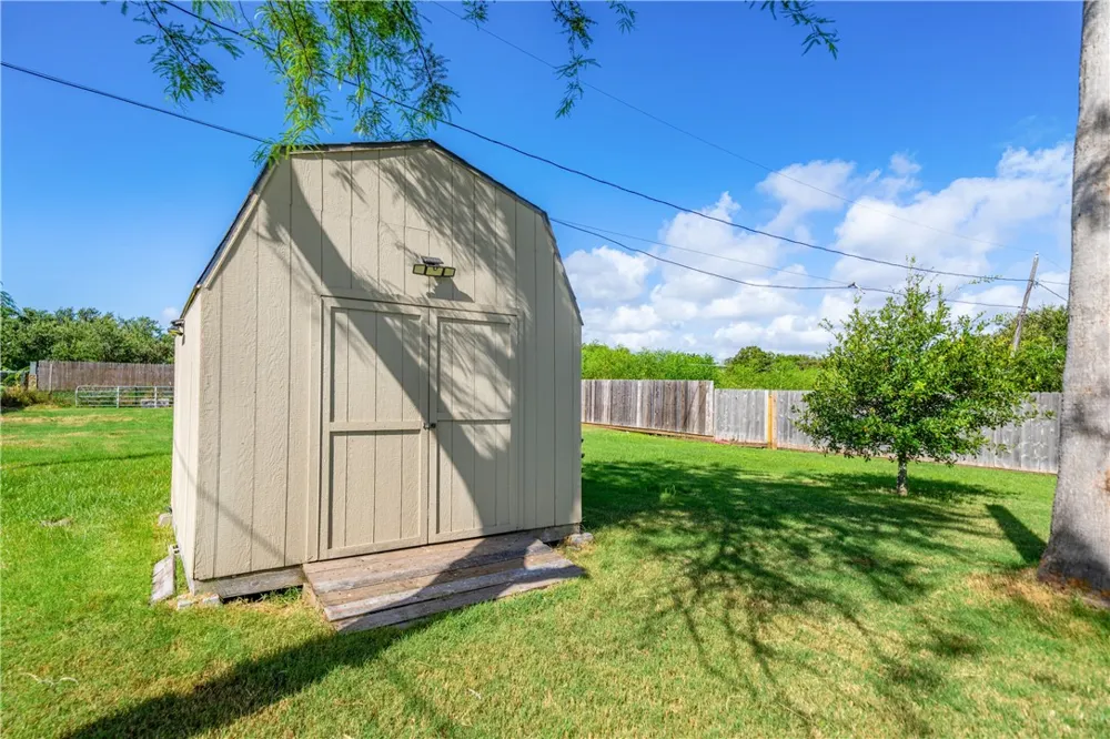 329 E Lakeside and 326 Picture Drive Corpus Christi, TX 78418