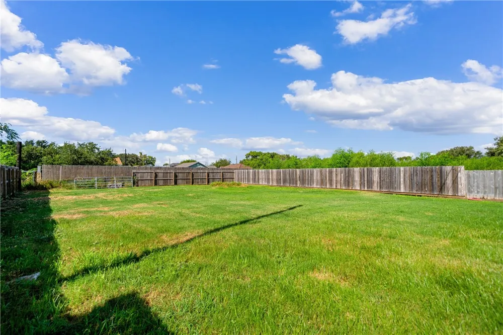 329 E Lakeside and 326 Picture Drive Corpus Christi, TX 78418