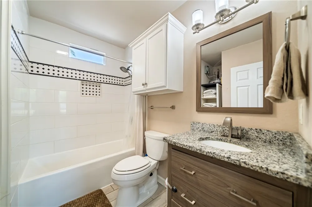 329 E Lakeside and 326 Picture Drive Corpus Christi, TX 78418