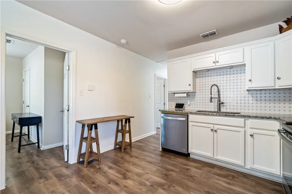 329 E Lakeside and 326 Picture Drive Corpus Christi, TX 78418