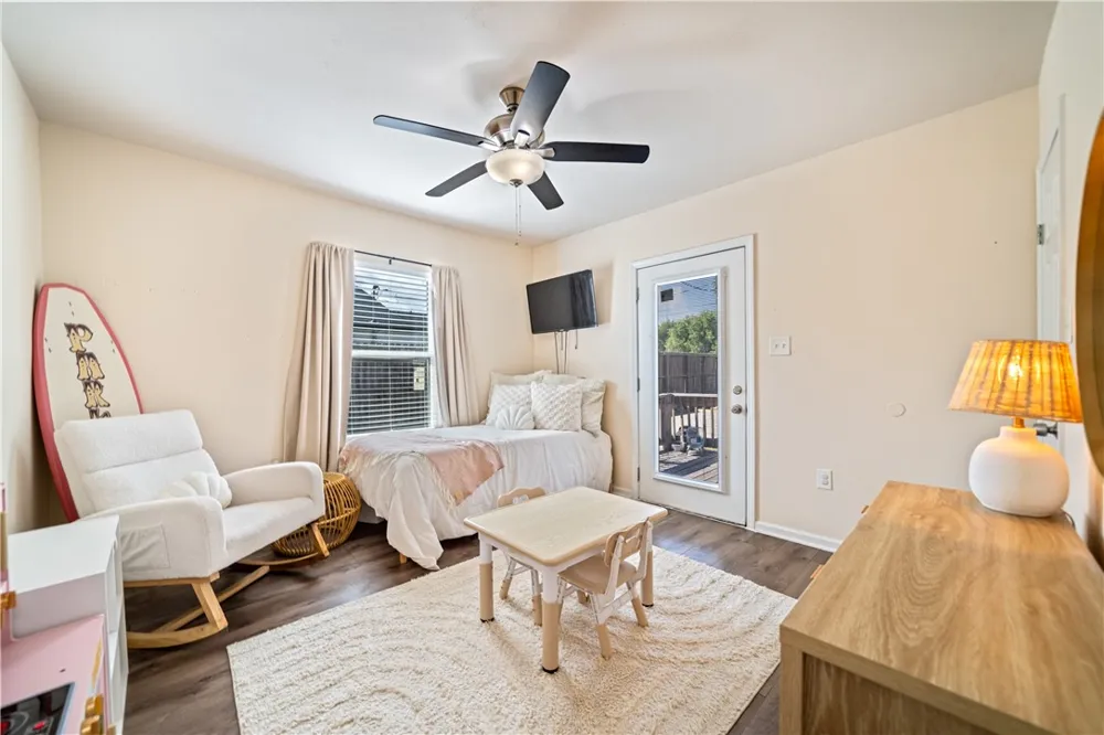 329 E Lakeside and 326 Picture Drive Corpus Christi, TX 78418