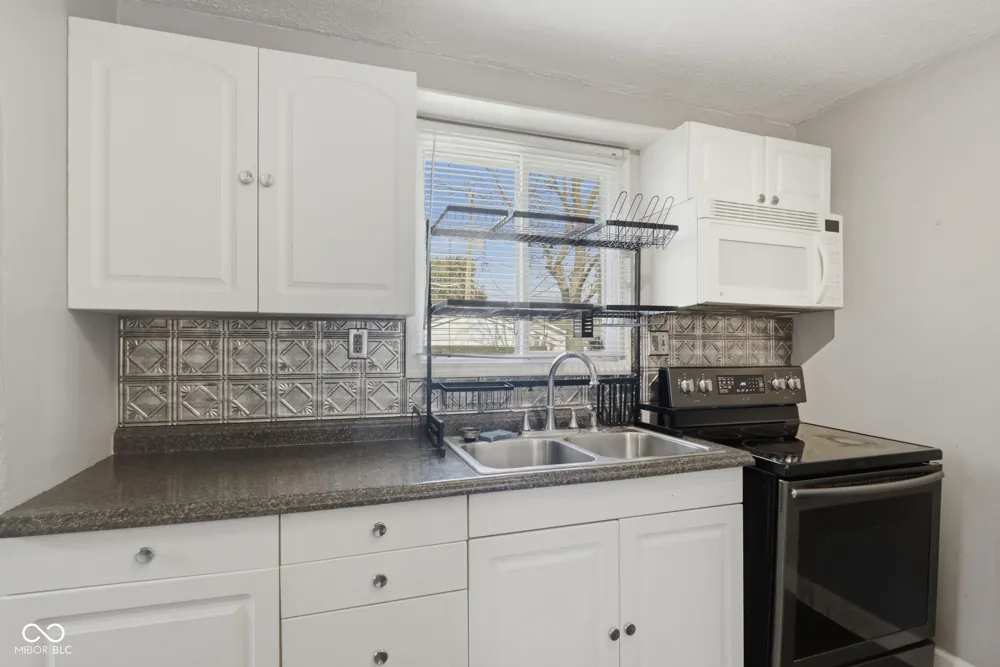140 6th Avenue Beech Grove, IN 46107