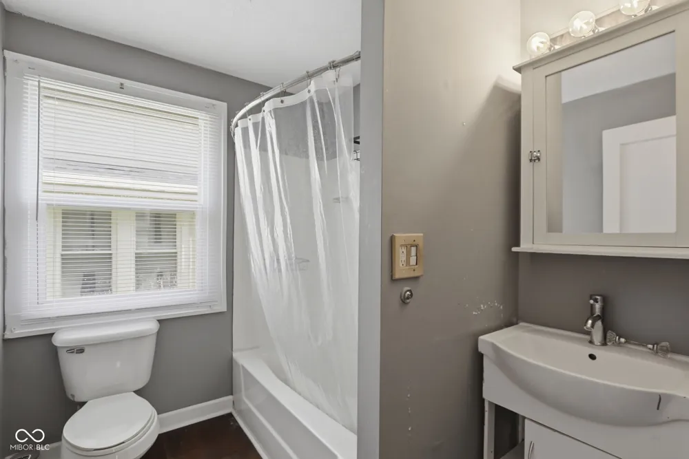 140 6th Avenue Beech Grove, IN 46107