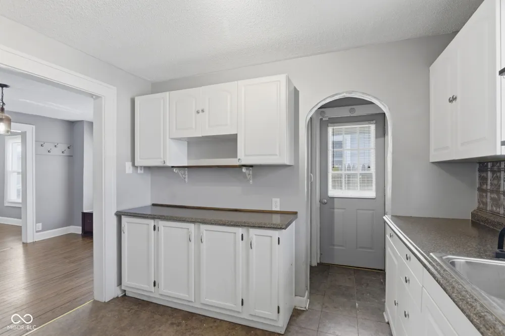 140 6th Avenue Beech Grove, IN 46107