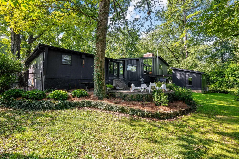 211 Dawn Street Signal Mountain, TN 37377