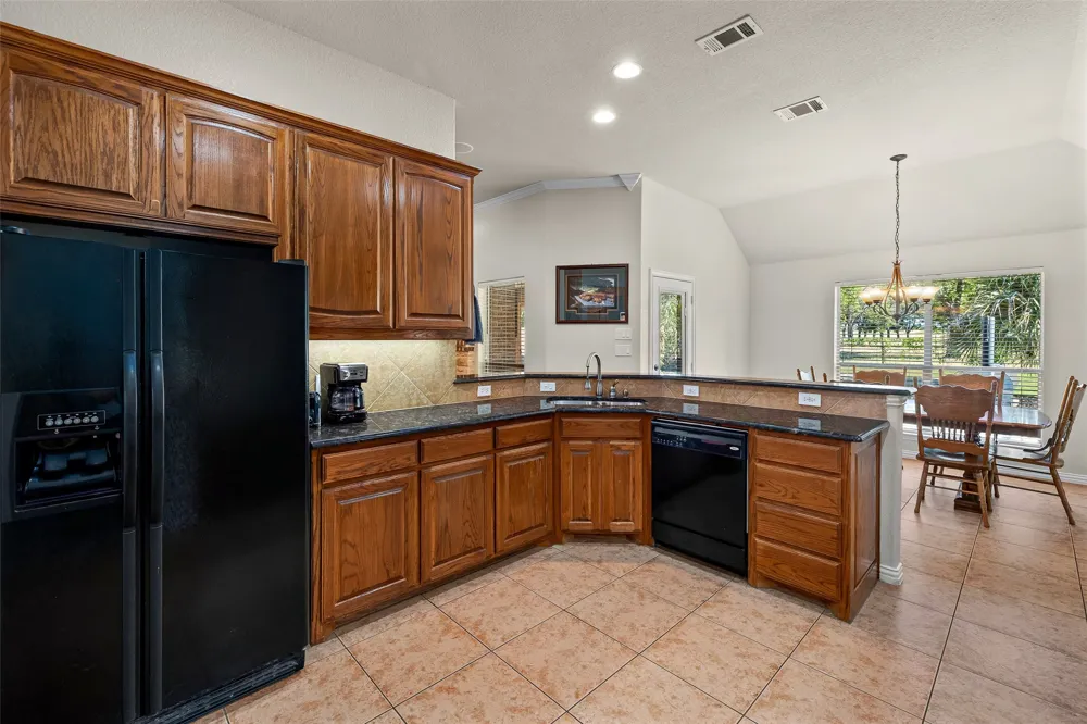 9719 Ravenswood Road Granbury, TX 76049