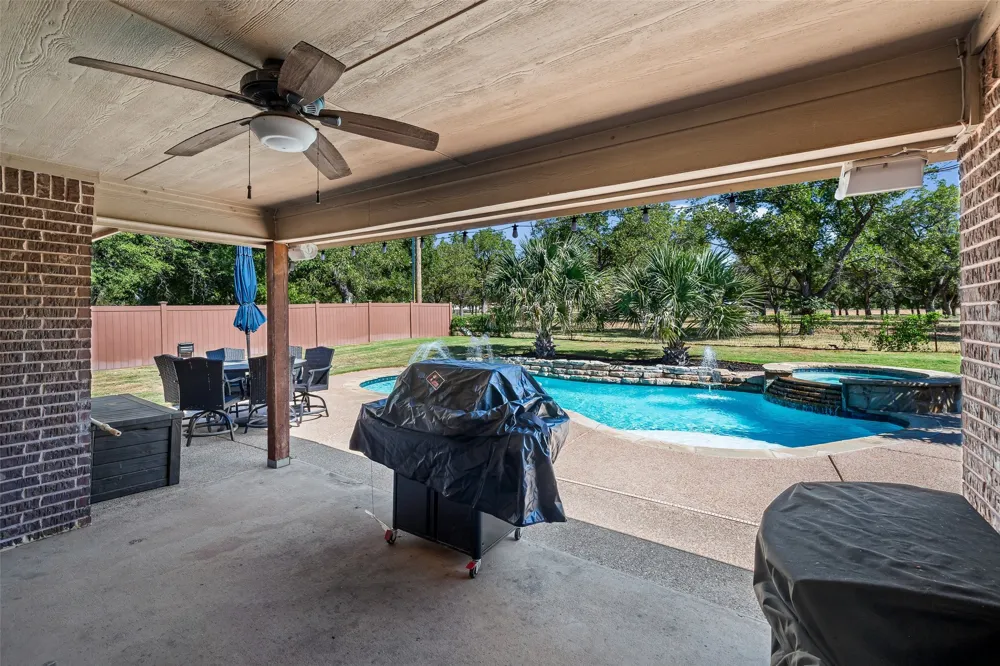 9719 Ravenswood Road Granbury, TX 76049
