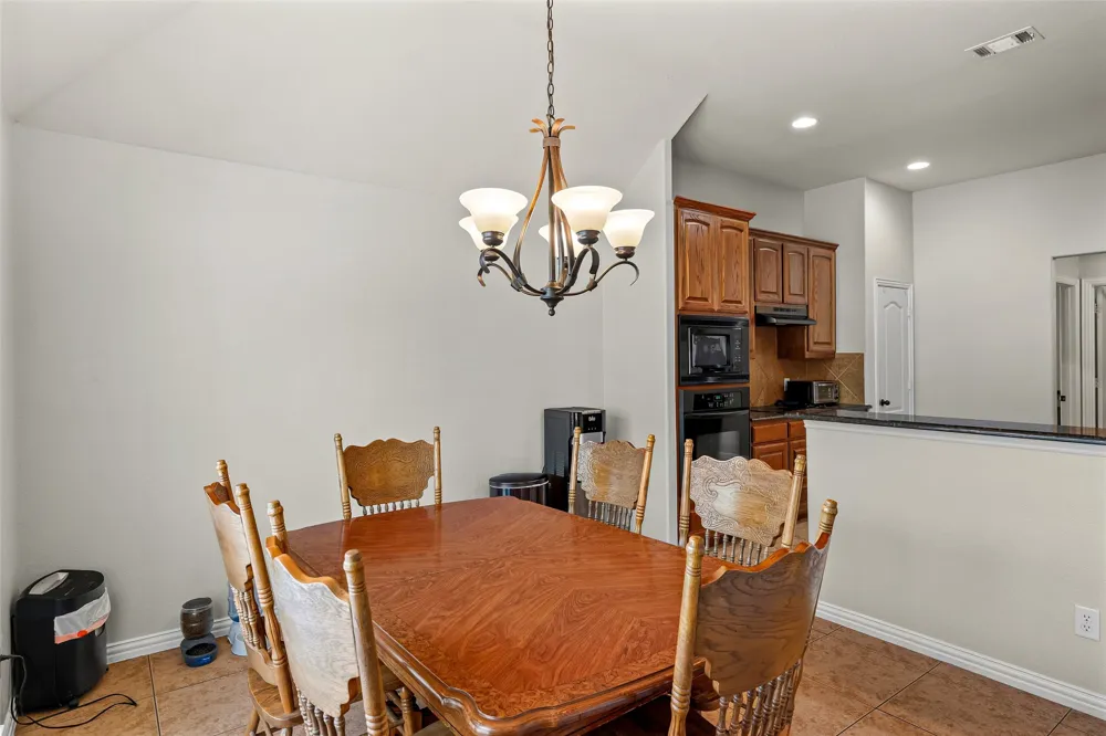 9719 Ravenswood Road Granbury, TX 76049