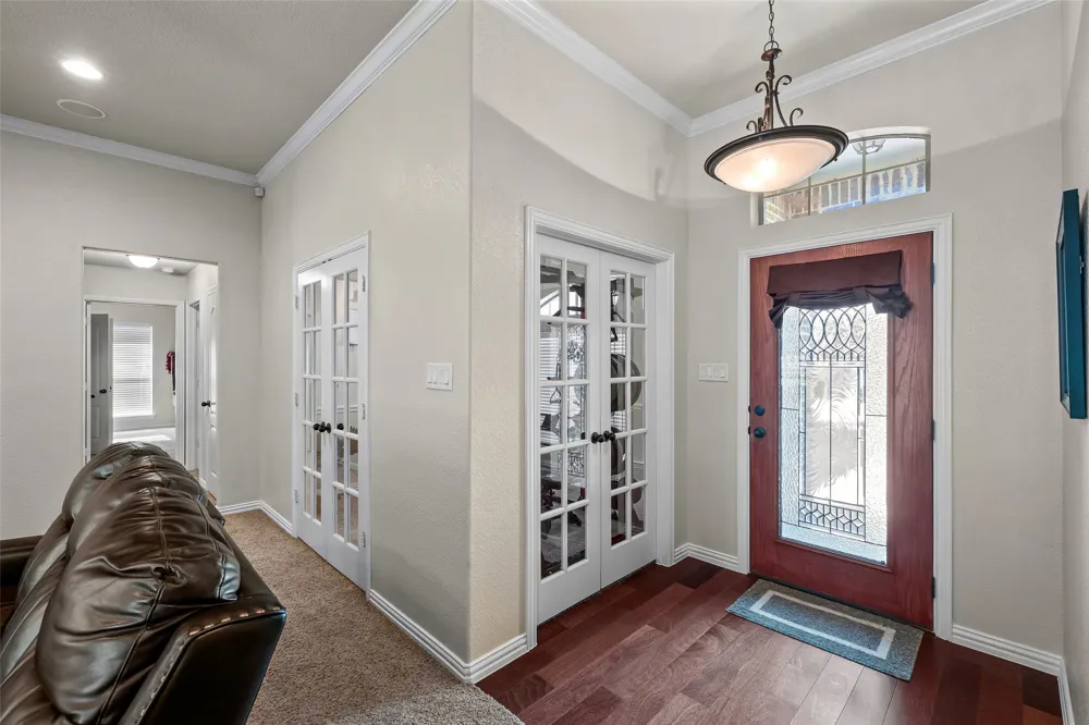 9719 Ravenswood Road Granbury, TX 76049