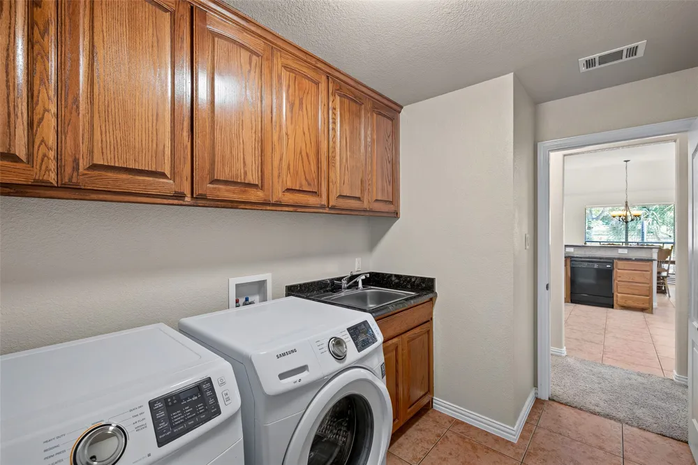 9719 Ravenswood Road Granbury, TX 76049
