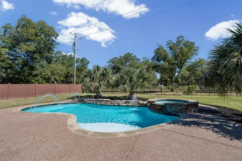 9719 Ravenswood Road