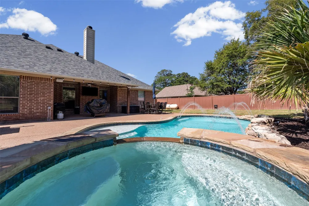9719 Ravenswood Road Granbury, TX 76049