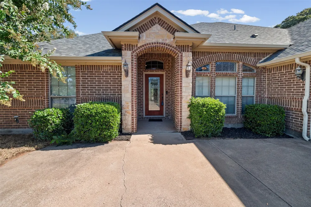 9719 Ravenswood Road Granbury, TX 76049