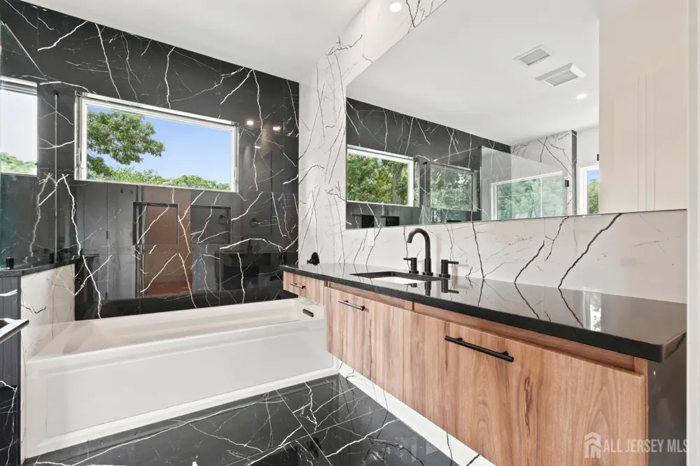 11 Gordon Avenue Spotswood, NJ 08884