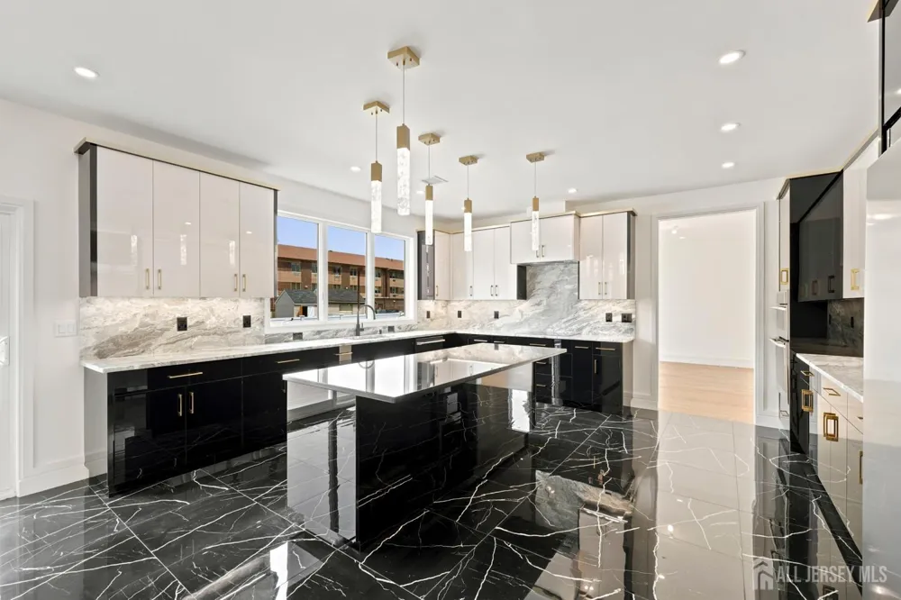 11 Gordon Avenue Spotswood, NJ 08884