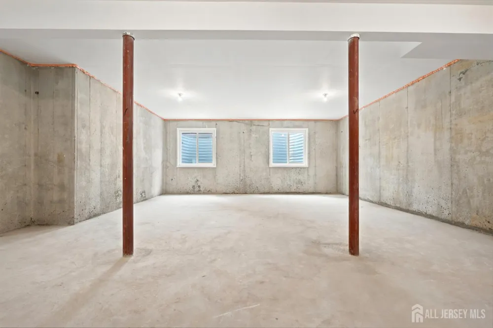 11 Gordon Avenue Spotswood, NJ 08884