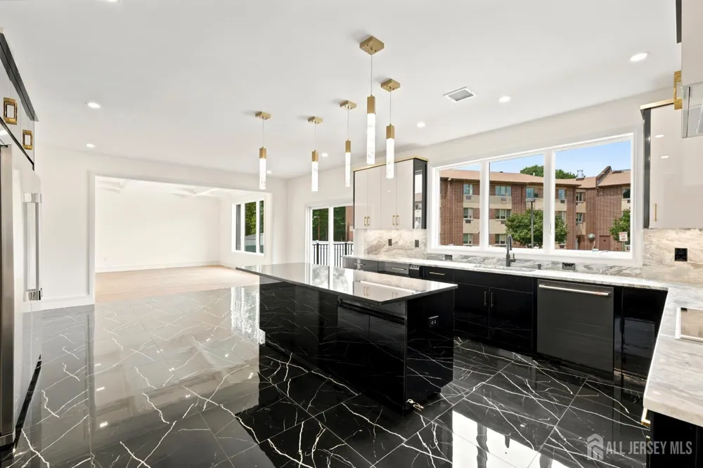 11 Gordon Avenue Spotswood, NJ 08884