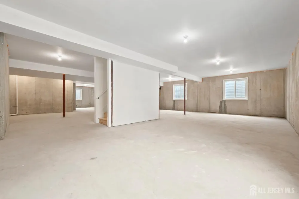 11 Gordon Avenue Spotswood, NJ 08884