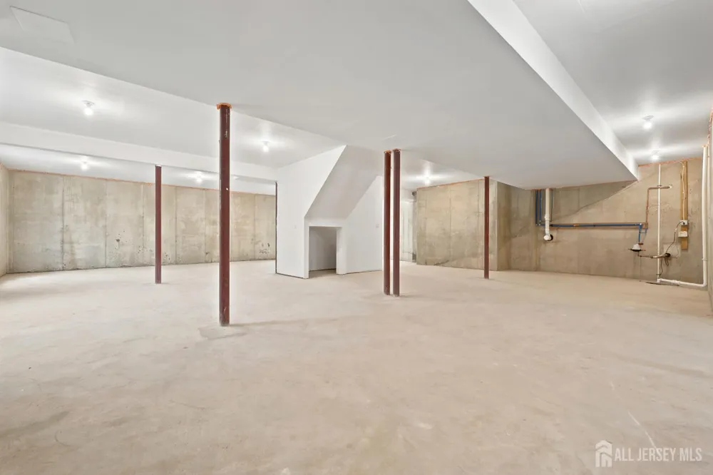 11 Gordon Avenue Spotswood, NJ 08884