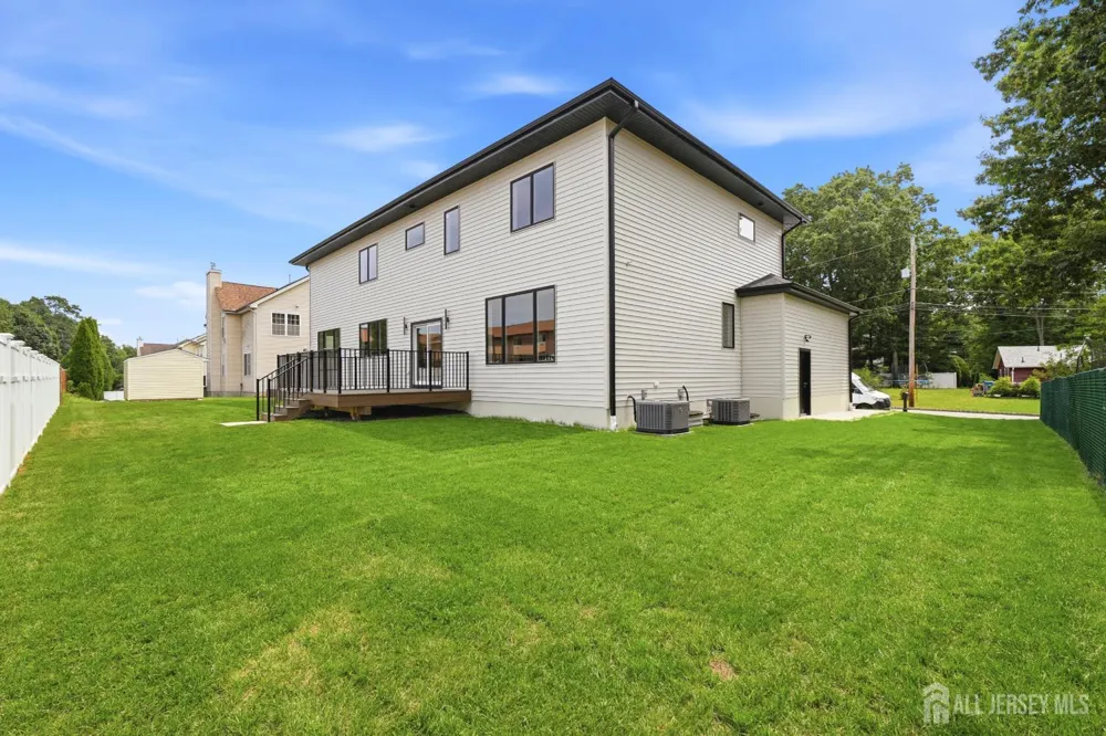 11 Gordon Avenue Spotswood, NJ 08884