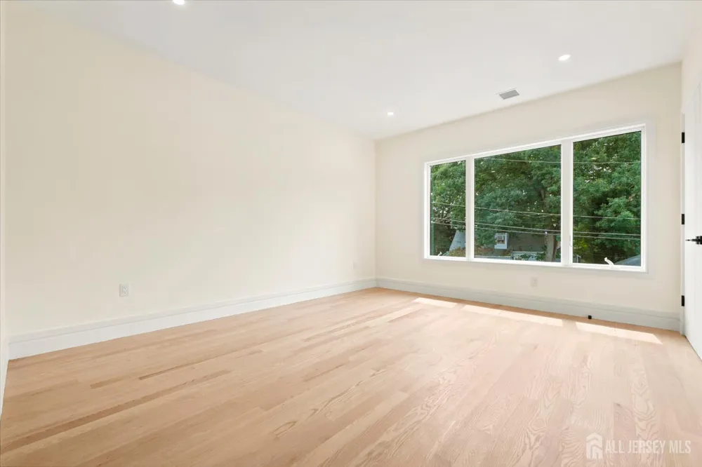 11 Gordon Avenue Spotswood, NJ 08884