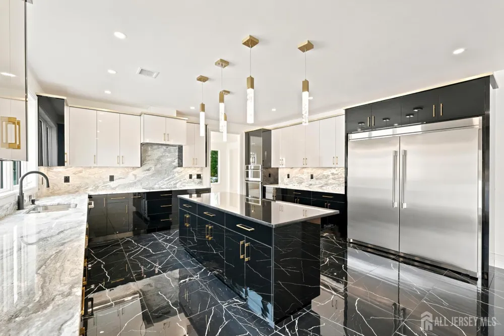 11 Gordon Avenue Spotswood, NJ 08884