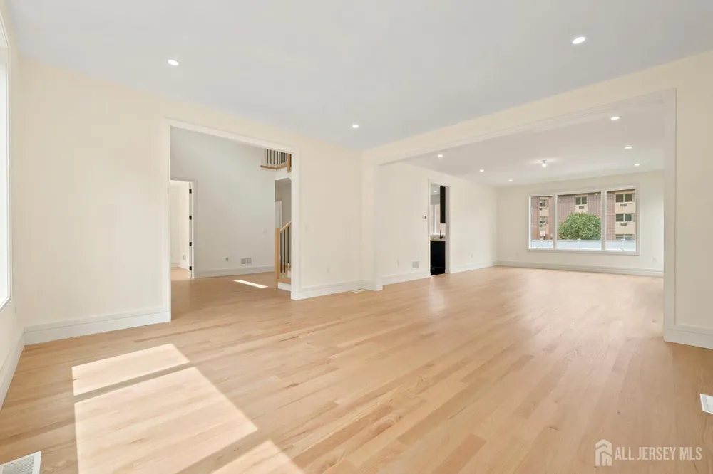 11 Gordon Avenue Spotswood, NJ 08884
