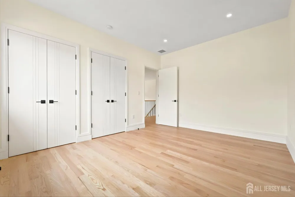 11 Gordon Avenue Spotswood, NJ 08884