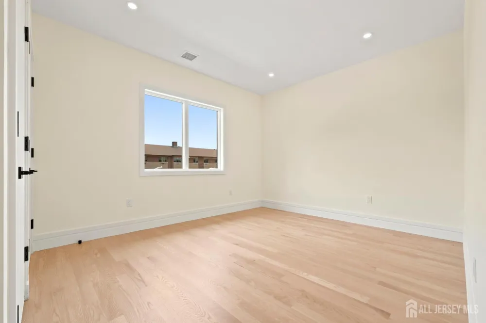 11 Gordon Avenue Spotswood, NJ 08884