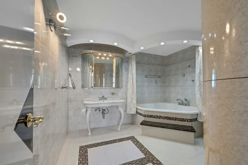 200 WINSTON DR Cliffside Park, NJ 07010