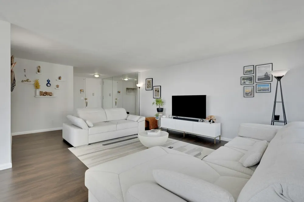 200 WINSTON DR Cliffside Park, NJ 07010