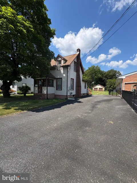 14 ARCH STREET