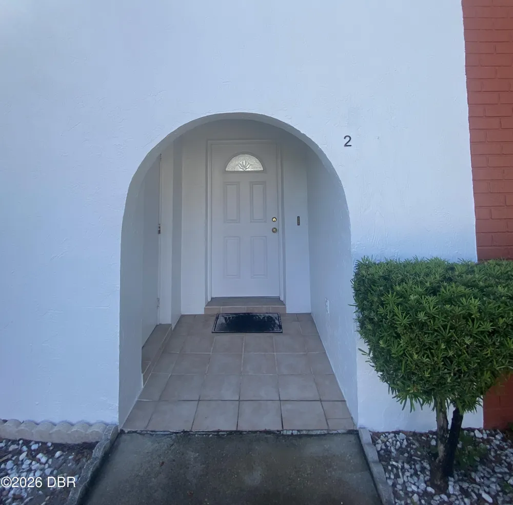 910 Big Tree Road #302 South Daytona, FL 32119