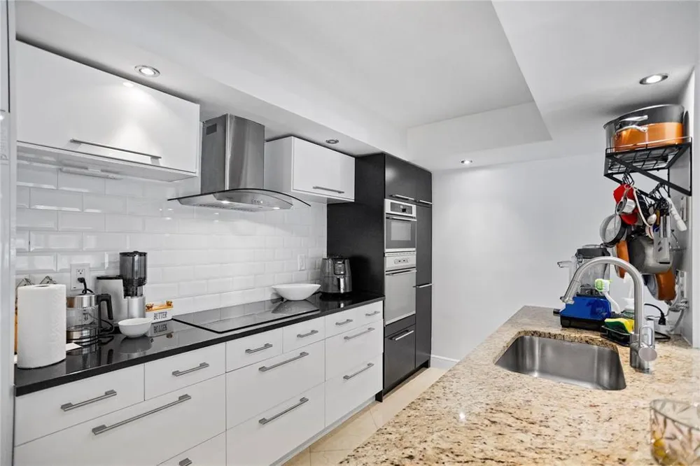 2900 NE 30TH STREET #G1 Fort Lauderdale, FL 33306