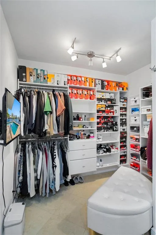2900 NE 30TH STREET #G1 Fort Lauderdale, FL 33306