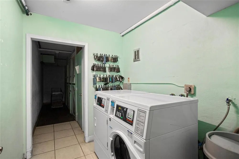 2900 NE 30TH STREET #G1 Fort Lauderdale, FL 33306