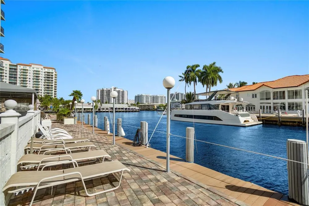 2900 NE 30TH STREET #G1 Fort Lauderdale, FL 33306