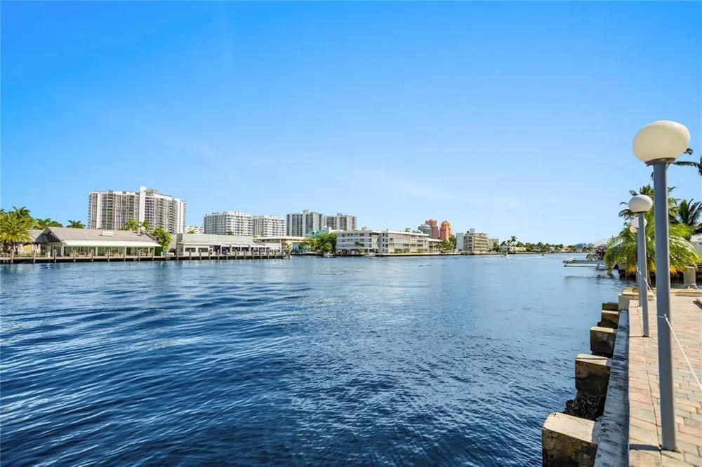 2900 NE 30TH STREET #G1 Fort Lauderdale, FL 33306