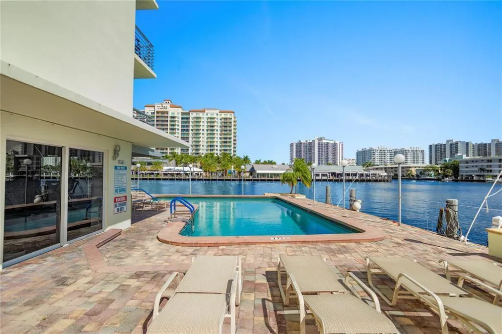 2900 NE 30TH STREET #G1 Fort Lauderdale, FL 33306