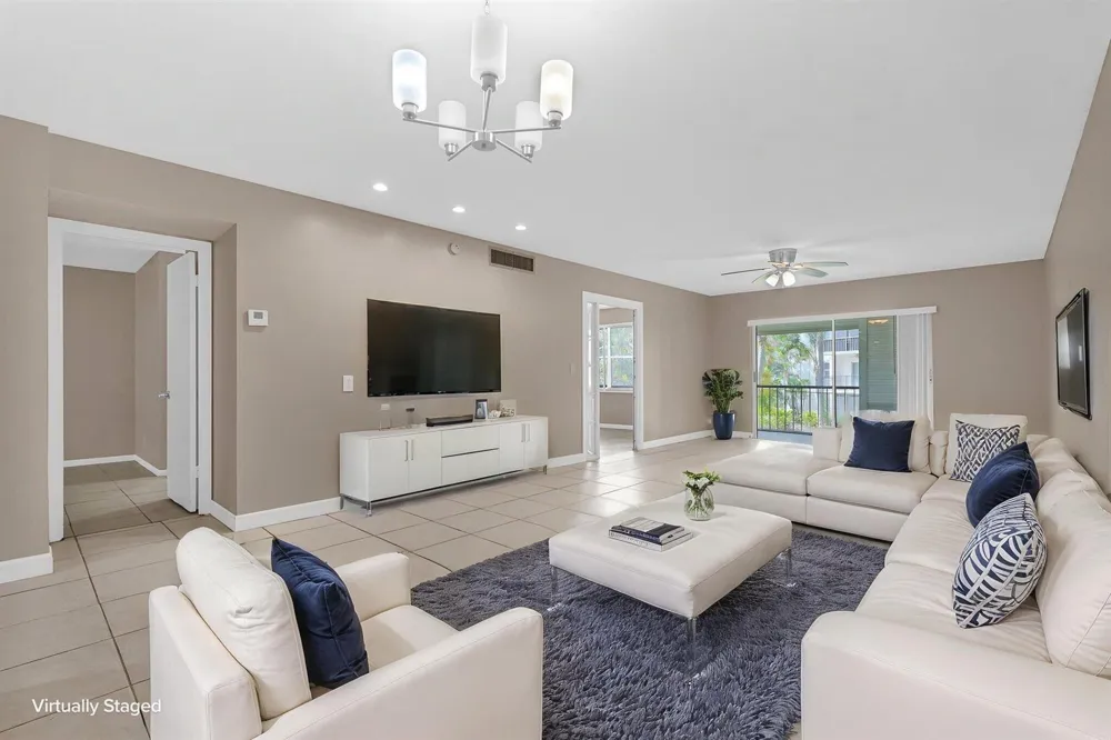 3360 SPANISH MOSS TERRACE #211 Lauderhill, FL 33319