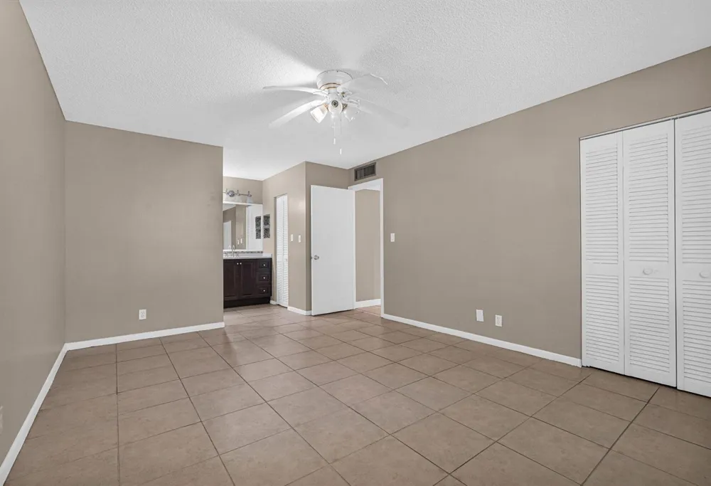 3360 SPANISH MOSS TERRACE #211 Lauderhill, FL 33319