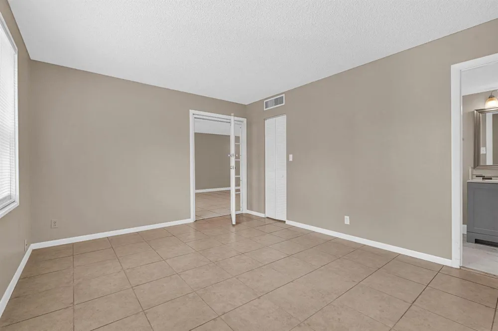 3360 SPANISH MOSS TERRACE #211 Lauderhill, FL 33319