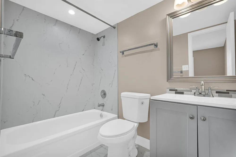 3360 SPANISH MOSS TERRACE #211 Lauderhill, FL 33319