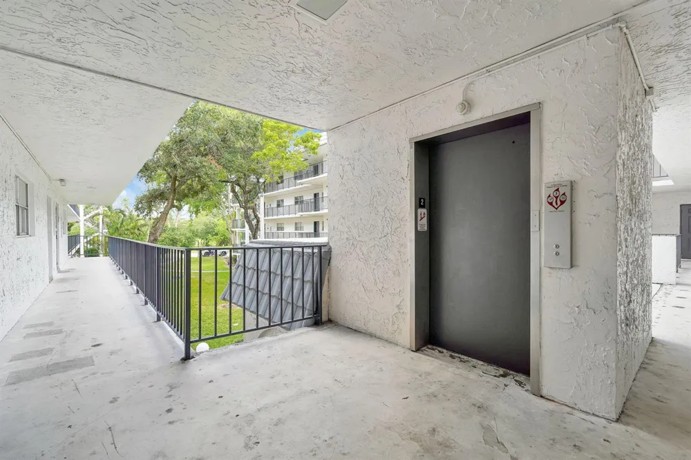 3360 SPANISH MOSS TERRACE #211 Lauderhill, FL 33319