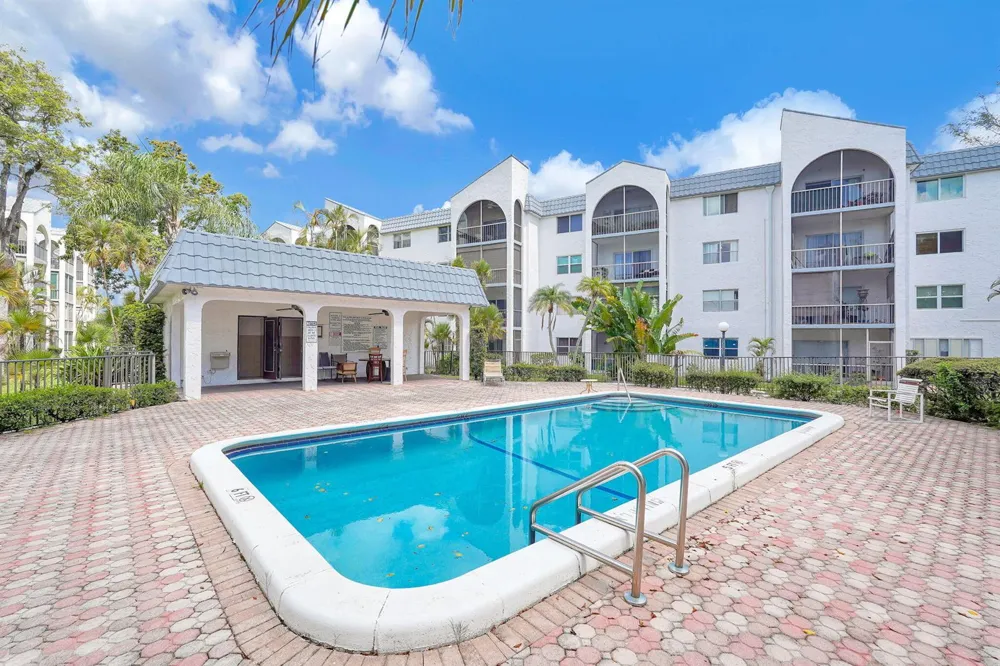 3360 SPANISH MOSS TERRACE #211 Lauderhill, FL 33319